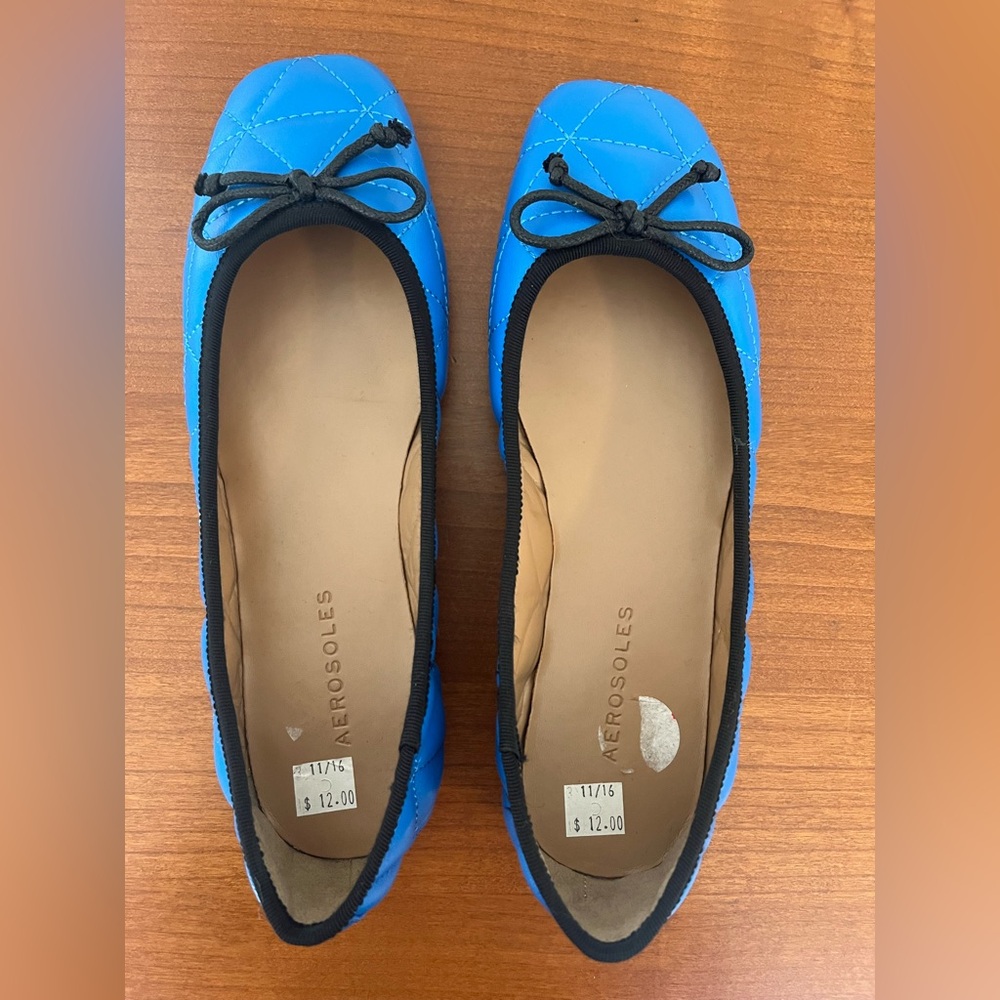 Aerosoles Catalina flats NEW 7 1/2”. Blue